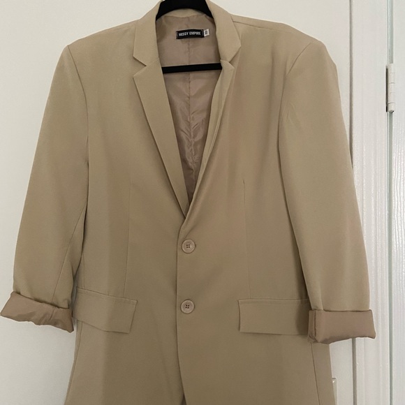 Missy empire oversized beige blazer - Picture 3 of 3